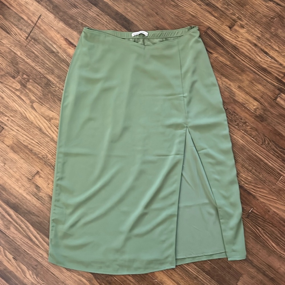 Abercrombie women green midi skirt size large